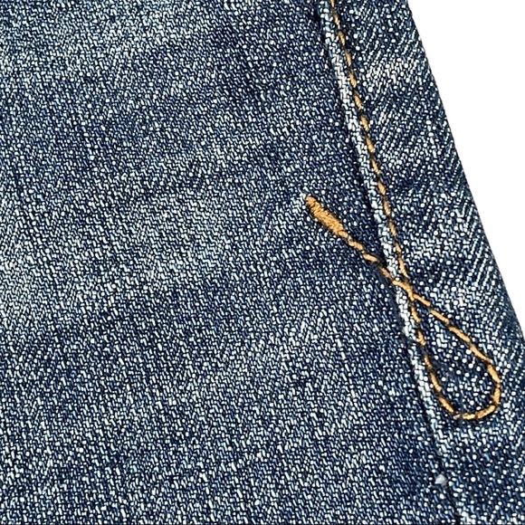 !iT Jeans size 24 medium wash Bermuda jean  shorts, like new condition - Picture 5 of 13